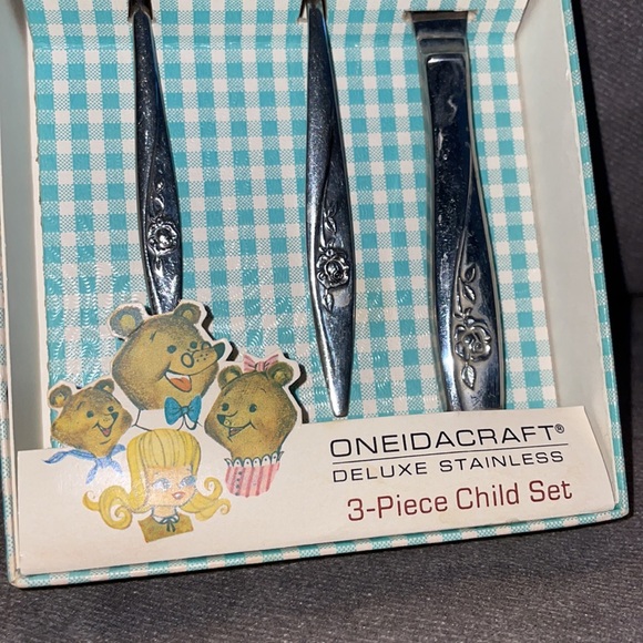 VINTAGE ONEIDA CRAFT DELUXE STAINLESS 3-piece Child silverware Set - Picture 2 of 3
